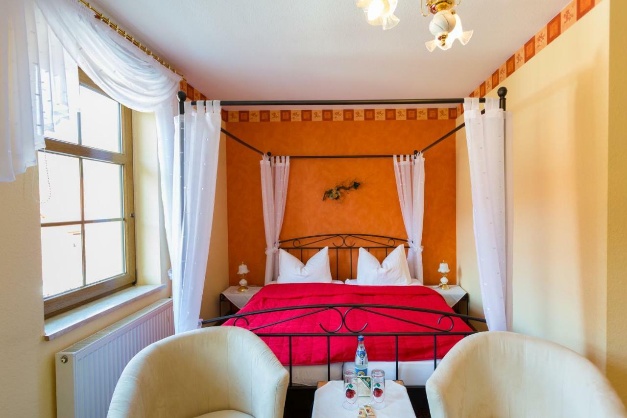 Hotel & Ferienwohnungen Bohlenblick Saalfeld Saale 외부 사진