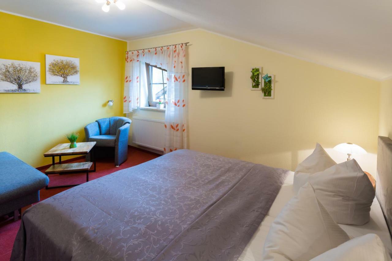 Hotel & Ferienwohnungen Bohlenblick Saalfeld Saale 외부 사진