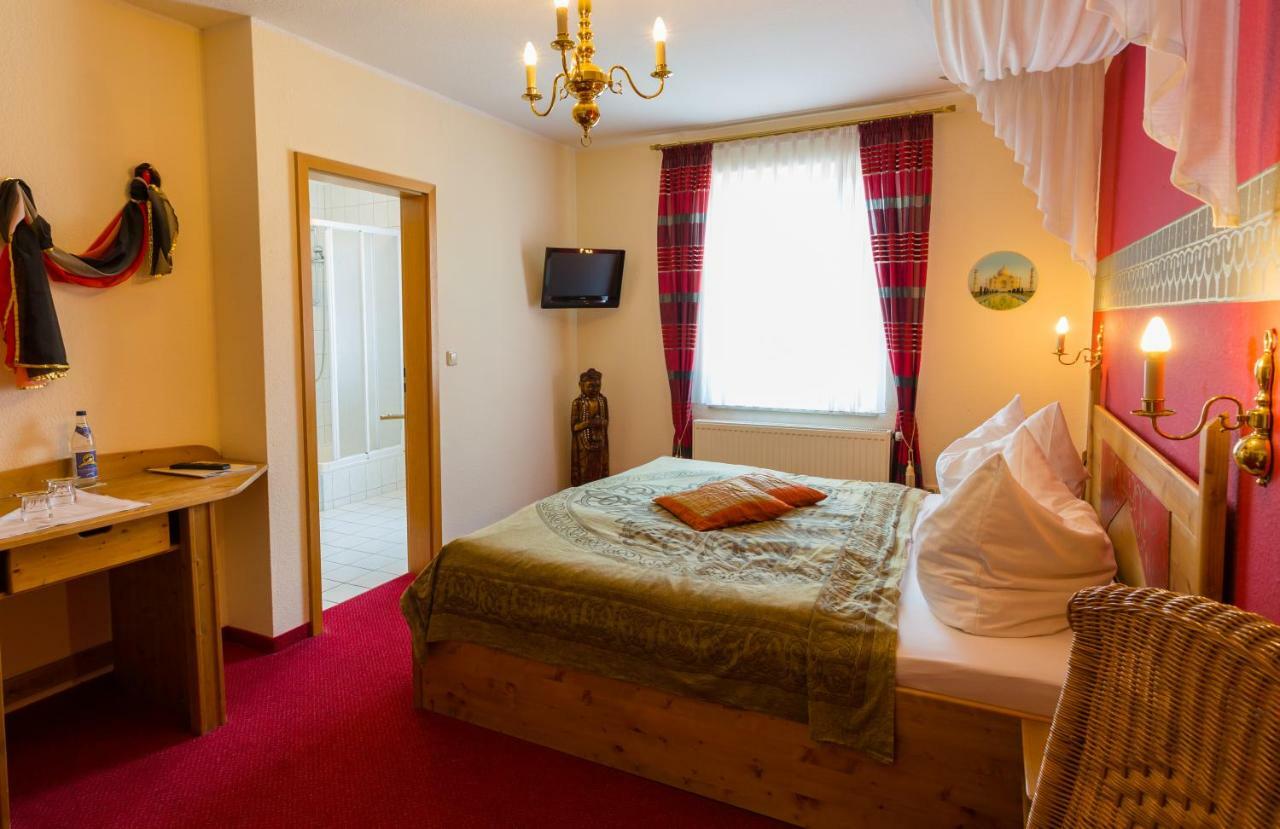 Hotel & Ferienwohnungen Bohlenblick Saalfeld Saale 외부 사진